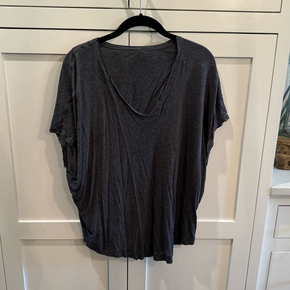 Lululemon soft grey tee